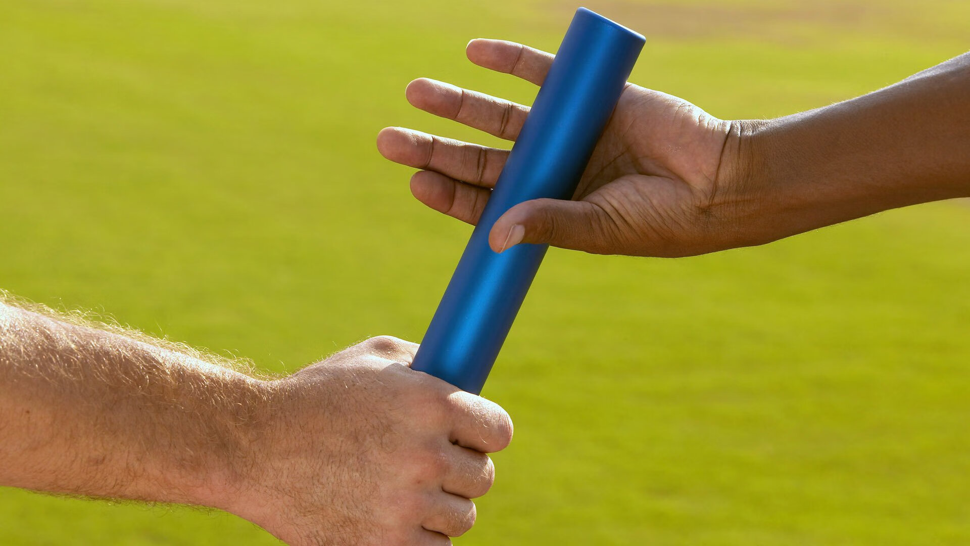 排球赛场焦点！中国队对阵比利时队，压哨绝杀，引爆全场观众欢呼